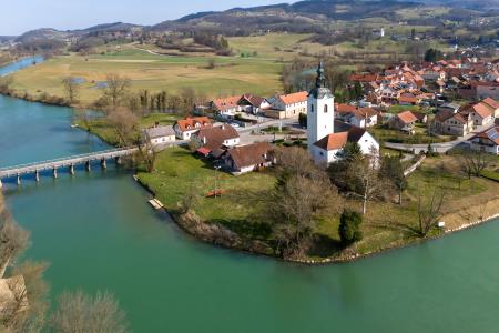 DJI_20250309134315_0379_D.jpg.  foto, marjan kapele_kostanjevica na krki_krka_mesto_most_9.3.2025